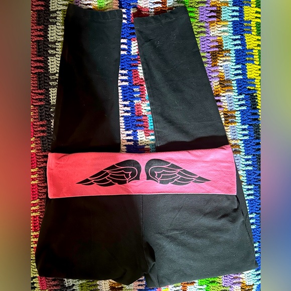 Victoria Secret Fold Over Black and Pink Leggings with Iconic Angel Wing Design - Picture 1 of 4
